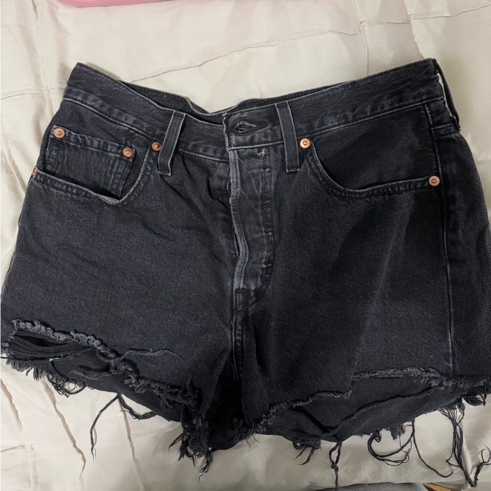 Black levi shorts size 27